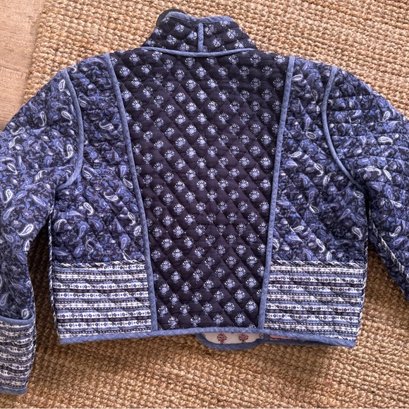 Quilted Reversible Jacket - Picture 4 of 8
